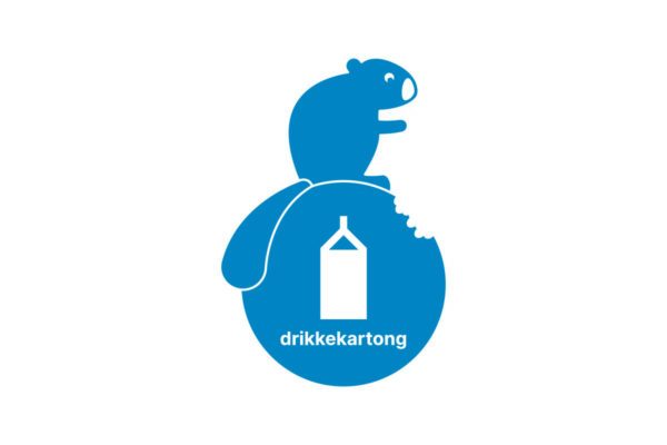 blå etikett med bever for drikkekartong. produktbilde