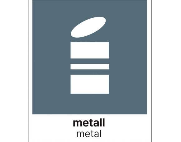 Etikett for sortering av metall på norsk og engelsk. 15x18 cm grå og hvit. Produktbilde.